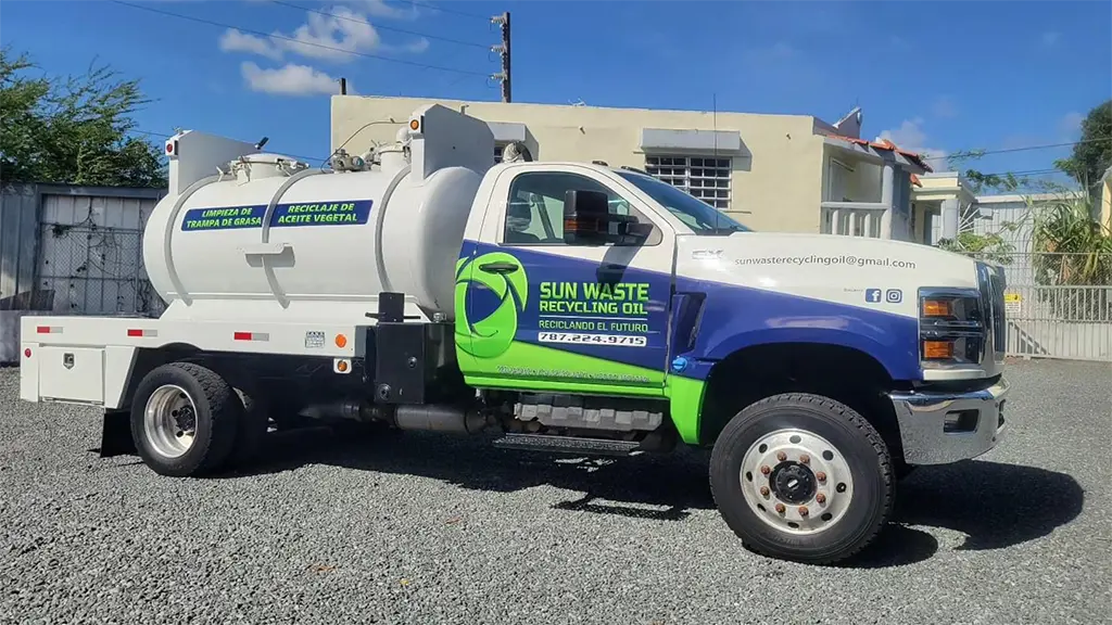 Sun Waste Recycling Oil Truck